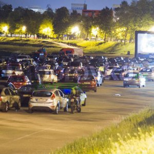 Mobilní letní kino - autokino