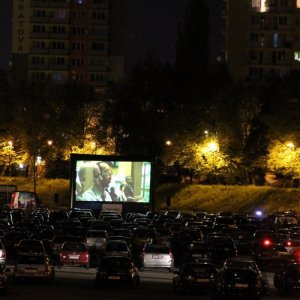 Mobilní letní kino - autokino